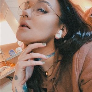 Meet your Posher, Madison